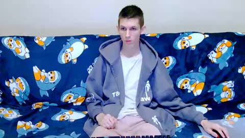 lester_broo online show from December 5, 9:56 pm