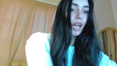 lesyaliss online show from June 15, 4:54 pm