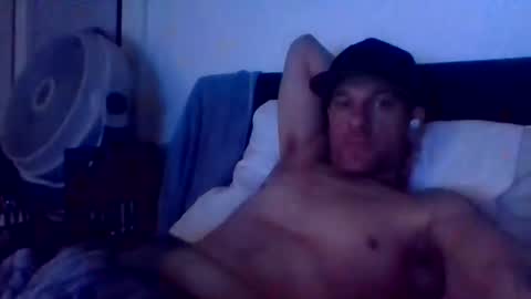 letmehitthat1986 online show from November 2, 6:57 am