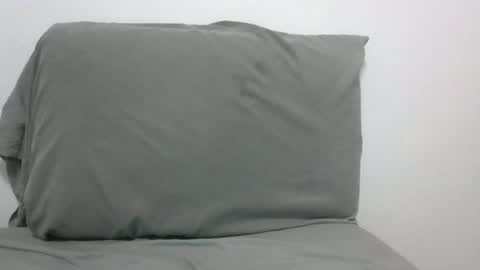 lets_play143 online show from June 25, 6:07 am