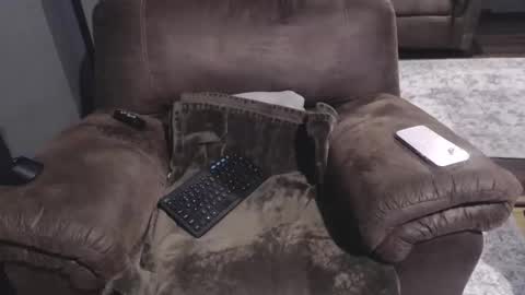 letusshowu2 online show from March 12, 2:32 pm