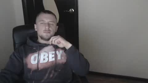 lev1ngston online show from January 9, 8:24 am