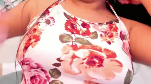 Gabrielle online show from December 19, 11:06 am