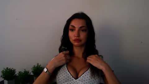 Alexia online show from July 4, 1:48 pm