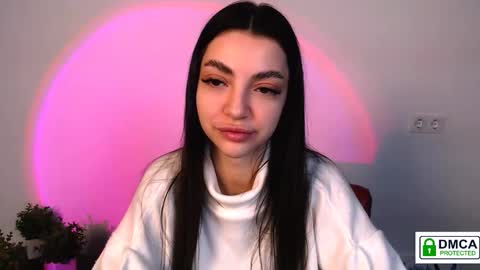 Alexia online show from November 8, 1:25 pm