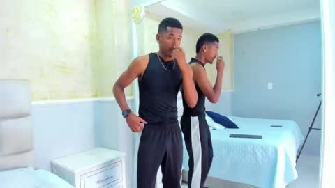 Snapshot of lexianddeker chatting on September 20, 7:39 pm Lexi  Derek online show from September 20, 7:39 pm