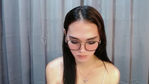 lexibabe_ online show from May 3, 6:30 am
