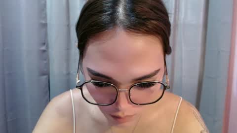 lexibabe_ online show from June 15, 5:43 am