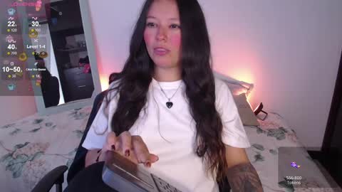 Lexie Thompson   8pm  0000am -5 online show from September 14, 5:14 pm