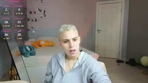 Sexy Lexie online show from April 29, 11:15 am