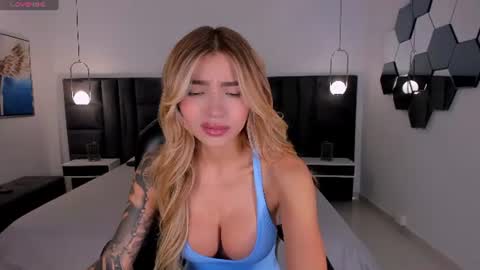 Lexie  online show from June 26, 8:47 pm