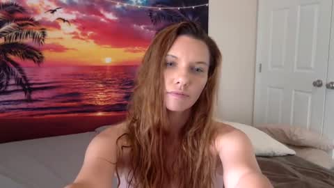 Snapshot of lexiial0 chatting on October 8, 6:36 pm Alexia L. online show from October 8, 6:36 pm