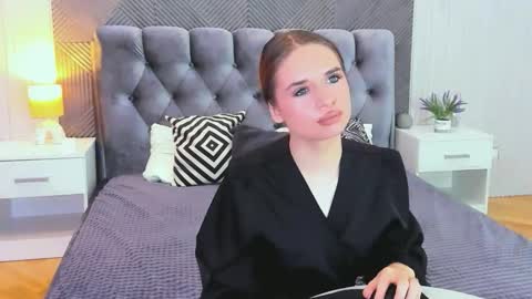 lexirayne online show from November 3, 2:51 pm