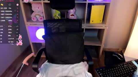 lexirouge           online show from July 26, 2:42 am
