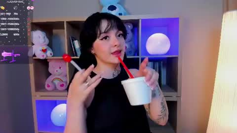 lexirouge           online show from July 4, 3:54 am