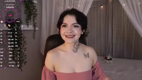 lexirouge           online show from June 20, 4:07 am