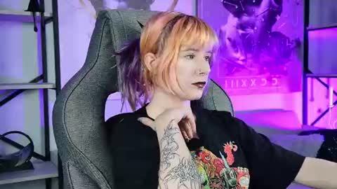 Lexi Wenford NO NUDE GODDESS online show from August 2, 3:41 am