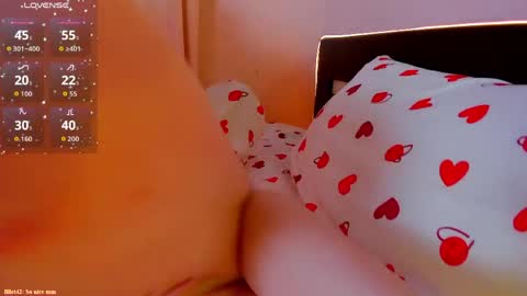 lexi miu online show from June 7, 7:52 pm