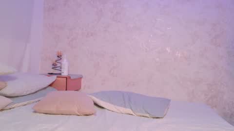 lexy and mia online show from June 29, 3:03 am