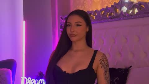 LexyBanks online show from May 6, 8:53 am