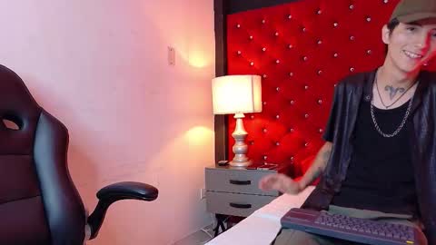 Snapshot of lexycarter_ chatting on October 13, 6:54 pm lexycarter_ online show from October 13, 6:54 pm