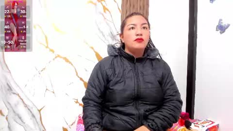 lexyy24_ online show from July 2, 9:36 am