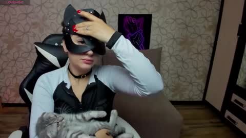 Leya online show from October 24, 6:19 pm