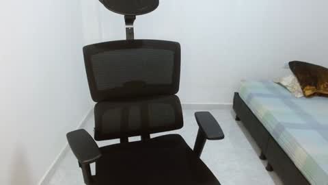 leydy_day online show from January 9, 8:55 pm