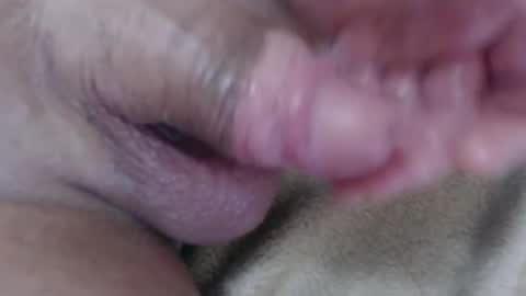 Lezzie Lover online show from January 2, 3:05 am