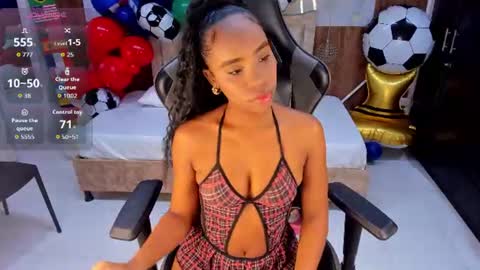 lia_16_ online show from July 11, 11:24 am