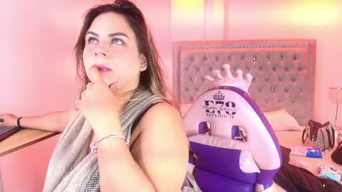 Lia  online show from June 4, 3:34 am