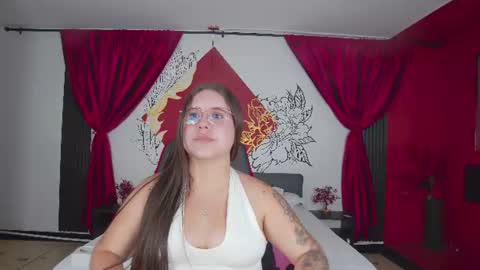 Lia Avalon online show from June 16, 11:36 am
