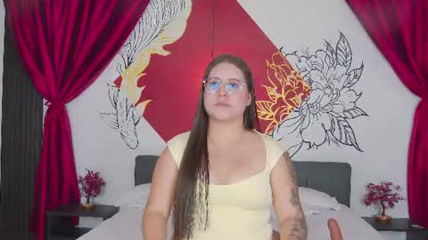 Lia Avalon online show from June 17, 1:05 pm