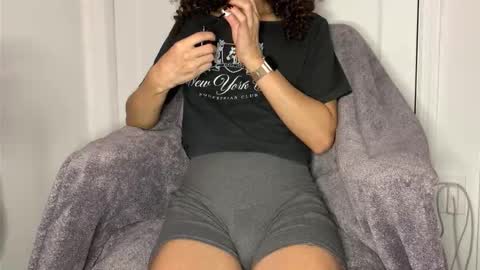 Kabroncita online show from December 4, 8:25 am