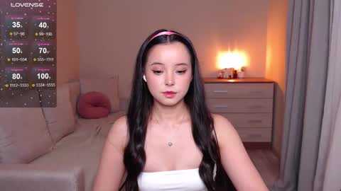 Snapshot of lia_hetty chatting on October 26, 4:39 pm L I A online show from October 26, 4:39 pm