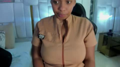 lia_mariana online show from February 3, 4:10 am