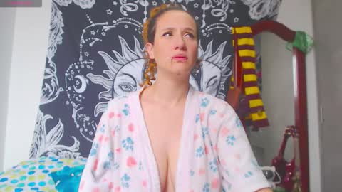 Lia Monroe online show from November 24, 5:33 pm