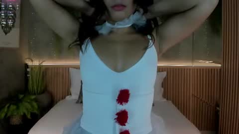 lia_montclair online show from June 14, 12:29 pm