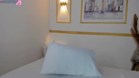 Lia  online show from February 6, 7:12 am