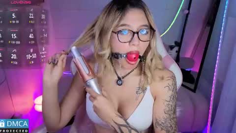 lia summer1 online show from June 16, 11:53 pm