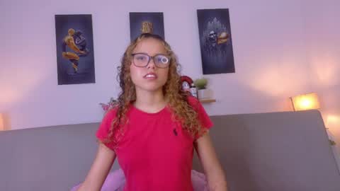 Juliana online show from May 31, 6:31 pm