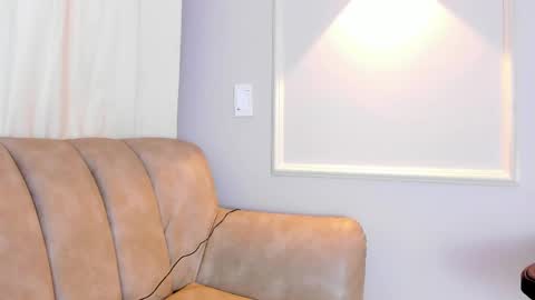 liz walton online show from March 11, 12:06 pm