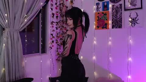 Liaa  online show from July 5, 12:25 am