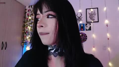 Liaa  online show from April 28, 2:38 am