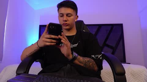 Liam Smith online show from November 29, 12:35 pm