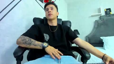 Liam Smith online show from November 20, 12:26 pm