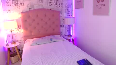 Lia 3 online show from July 6, 12:02 pm