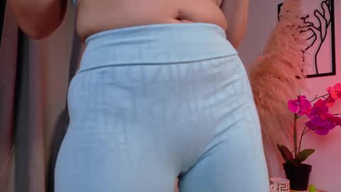 LiaFox b online show from April 30, 4:17 am