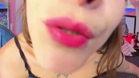 ---Liah--- online show from June 20, 9:32 pm