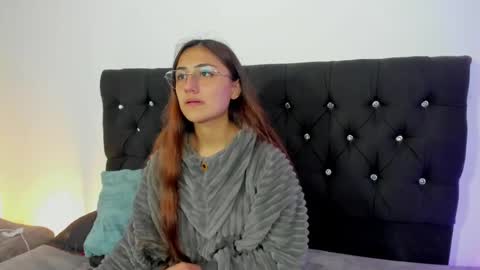 Liah  online show from November 13, 1:52 am